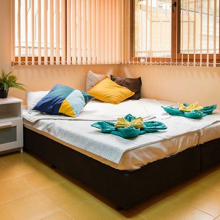The Rocky House - Central & Private 2Bdr By Flat Mаnager Plovdiv Ngoại thất bức ảnh