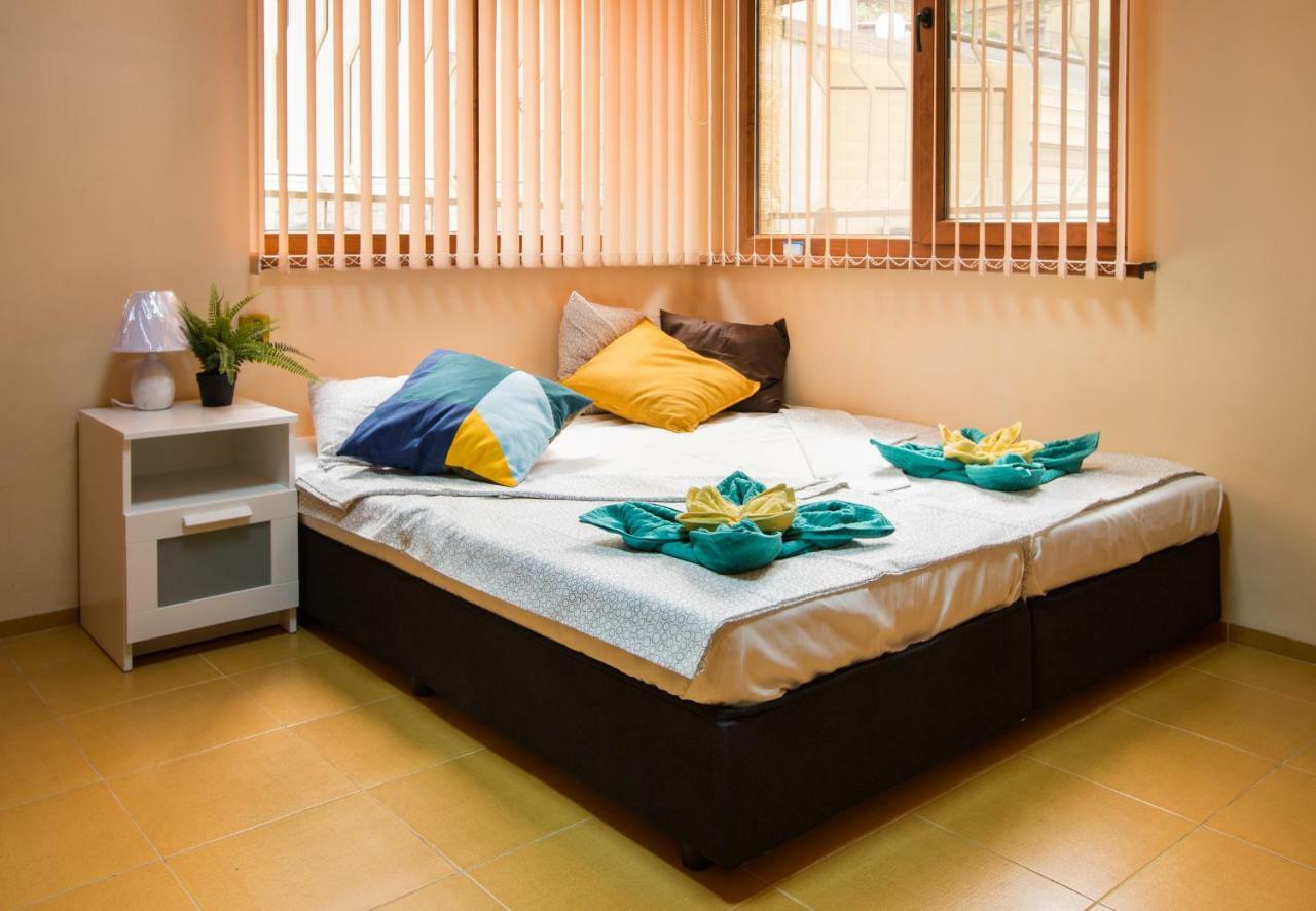 The Rocky House - Central & Private 2Bdr By Flat Mаnager Plovdiv Ngoại thất bức ảnh