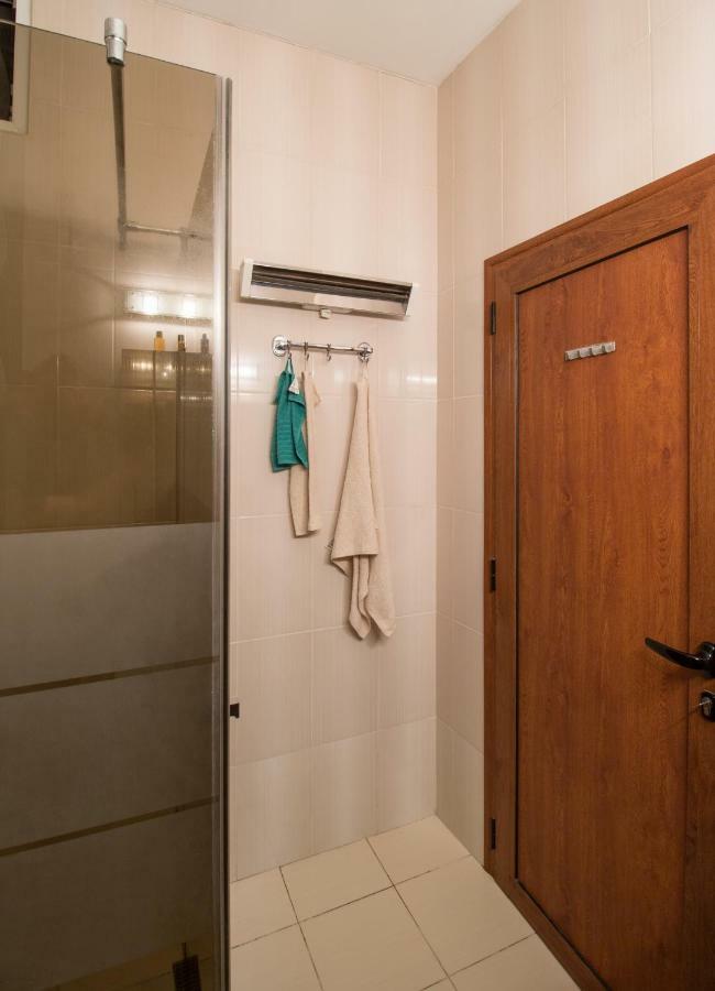 The Rocky House - Central & Private 2Bdr By Flat Mаnager Plovdiv Ngoại thất bức ảnh