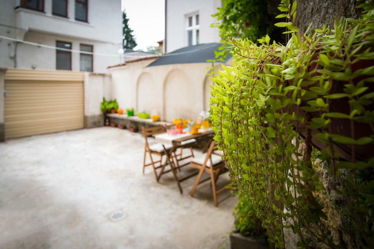 The Rocky House - Central & Private 2Bdr By Flat Mаnager Plovdiv Ngoại thất bức ảnh